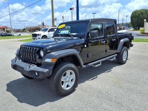Black Clearcoat 2020 Jeep Gladiator SPORT