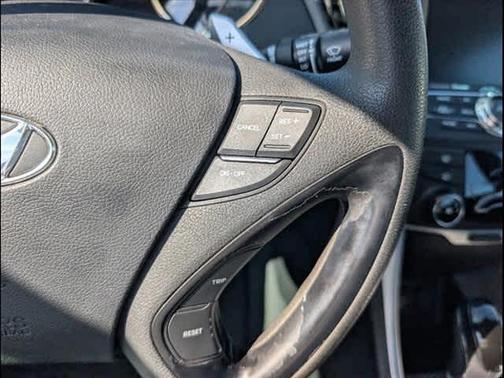 2013 Hyundai SONATA SE