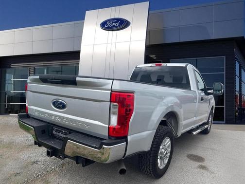 INGOT SILVER METALLIC 2017 Ford F-250 XLT