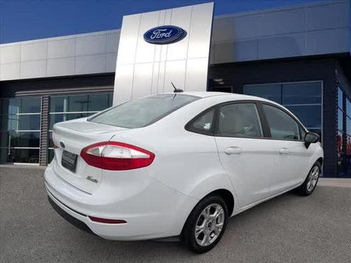 2015 Ford Fiesta SE