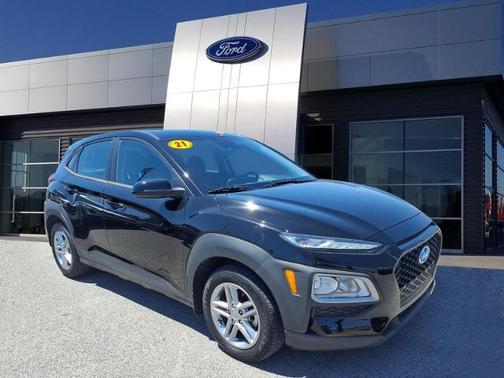 Ultra Black 2021 Hyundai KONA SE