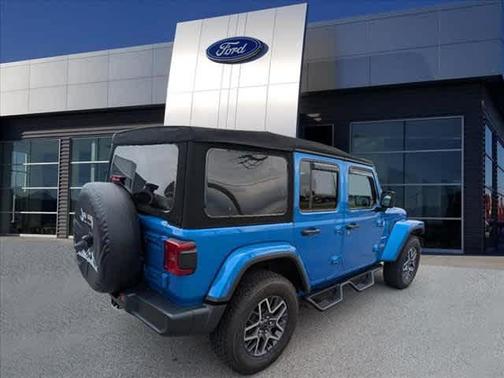 2024 Jeep Wrangler Sahara