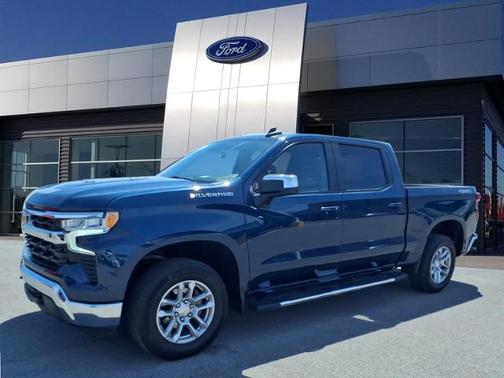 Blue Metallic 2022 Chevrolet Silverado 1500 LT