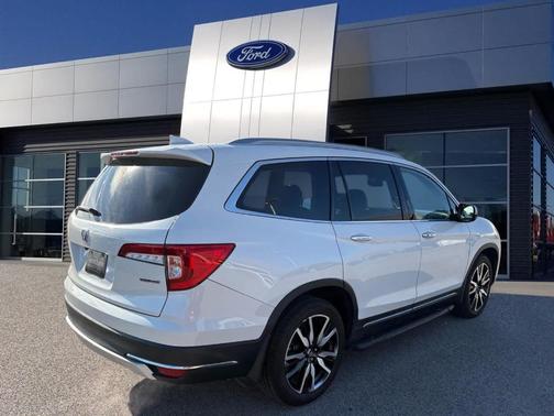 2020 Honda Pilot Touring 7-Passenger