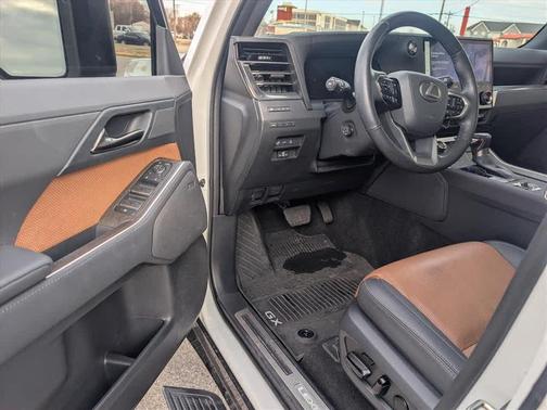 2024 Lexus GX 550 Luxury+