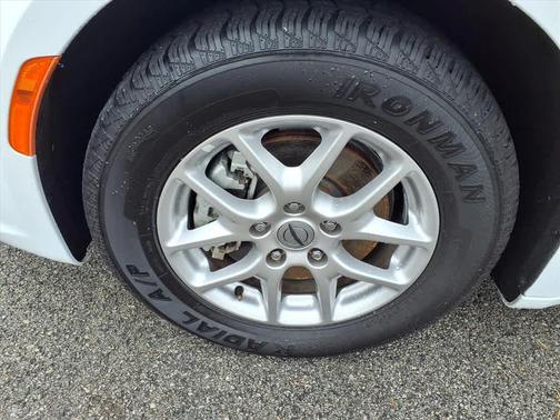 2024 Chrysler Pacifica Touring-L