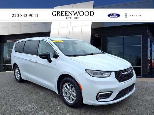 2024 Chrysler Pacifica Touring-L