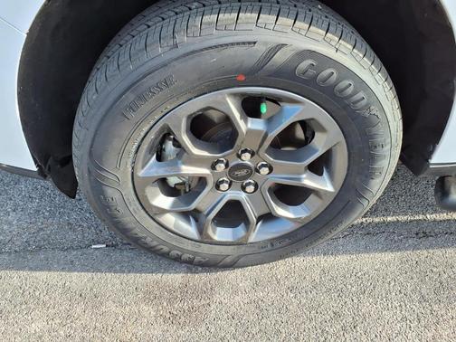 Oxford White 2022 Ford Maverick XLT