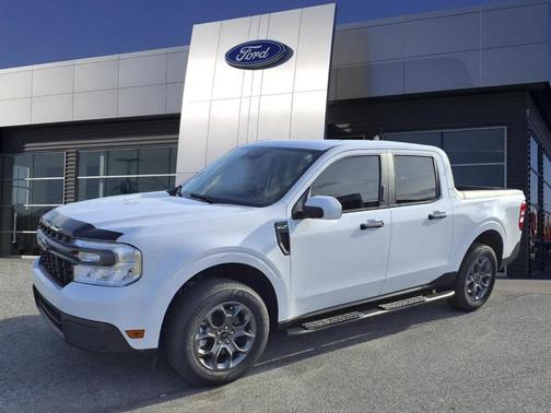 Oxford White 2022 Ford Maverick XLT