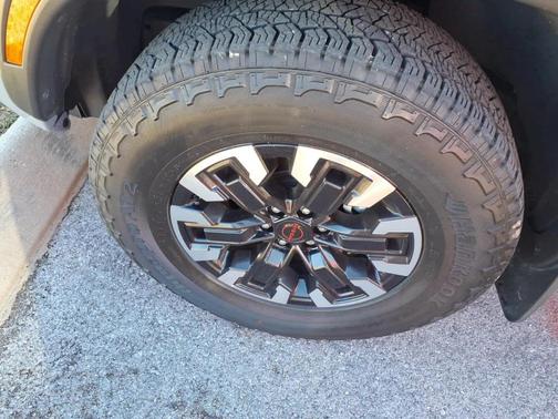 2024 Nissan Frontier PRO-4X