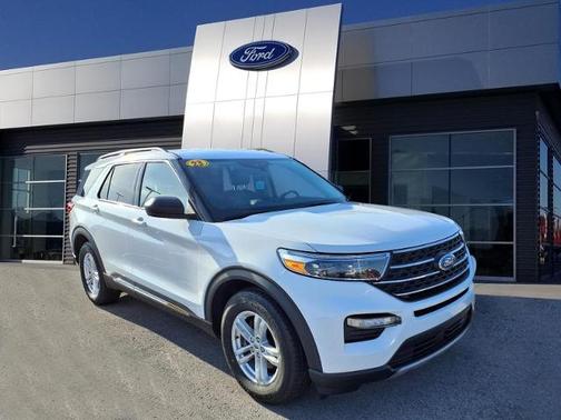 OXFORD WHITE 2023 Ford Explorer XLT