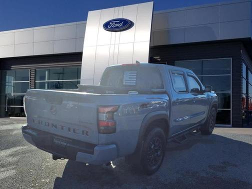 2023 Nissan Frontier PRO-4X