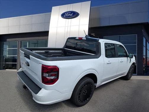 2025 Ford Maverick Lobo High