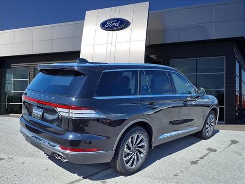 2025 Lincoln Aviator Premiere