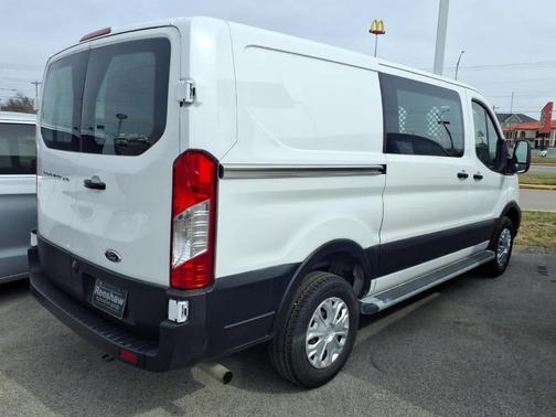 2023 Ford Transit-250 