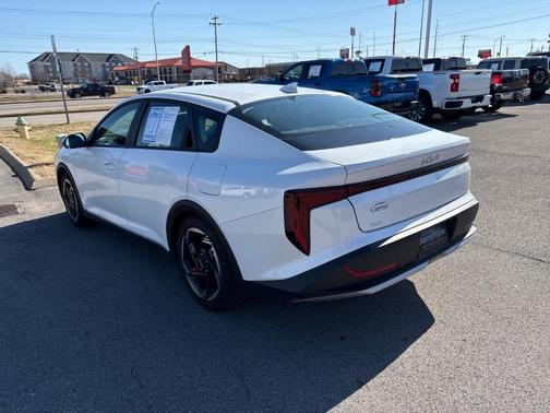 2025 Kia K4 EX