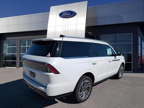 2025 Lincoln Navigator Reserve