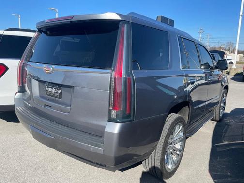 2020 Cadillac Escalade Luxury