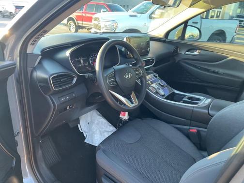 2021 Hyundai SANTA FE SE