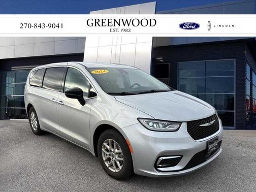 2024 Chrysler Pacifica Touring-L