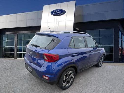 2023 Hyundai VENUE SEL