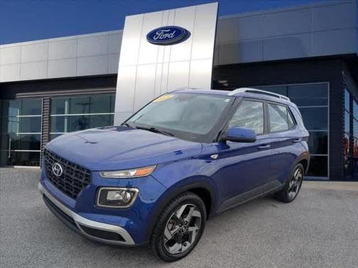 2023 Hyundai VENUE SEL