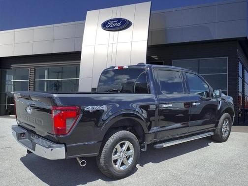 AGATE BLACK METALLIC 2025 Ford F-150 XLT