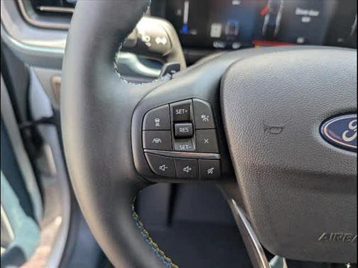 2025 Ford Maverick Lobo High