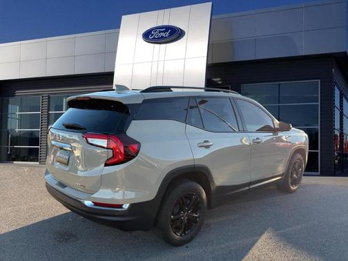 2022 GMC Terrain AT4