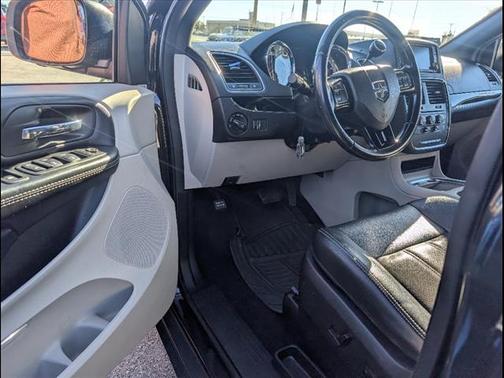 2020 Dodge Grand Caravan SXT