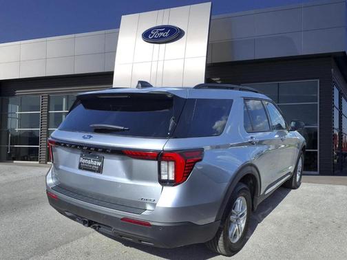 ICONIC SILVER METALLIC 2025 Ford Explorer ACTIVE