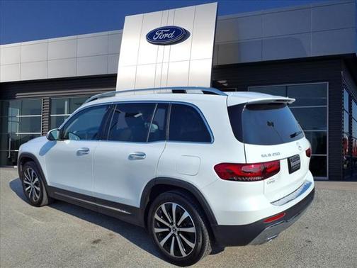 2023 Mercedes-Benz GLB 250 BASE