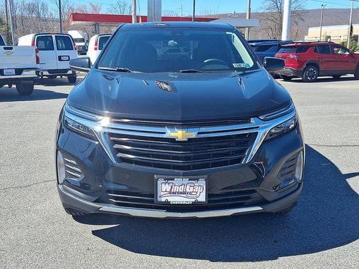 Mosaic Black Metallic 2024 Chevrolet Equinox LT