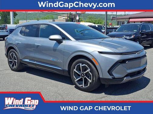 Sterling Gray Metallic 2024 Chevrolet Equinox EV 2LT
