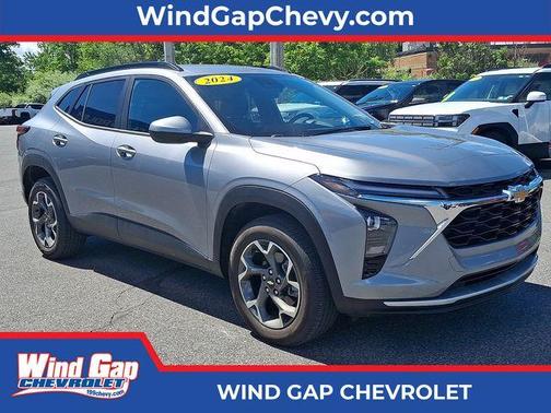 Sterling Gray Metallic 2024 Chevrolet Trax LT