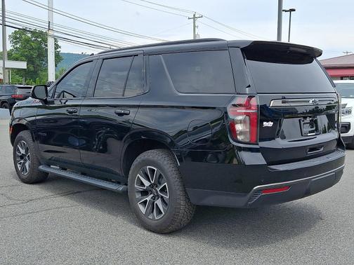 Black 2022 Chevrolet Tahoe Z71