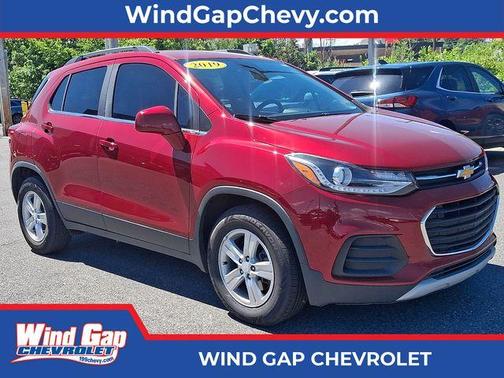 Cajun Red Tintcoat 2019 Chevrolet Trax LT