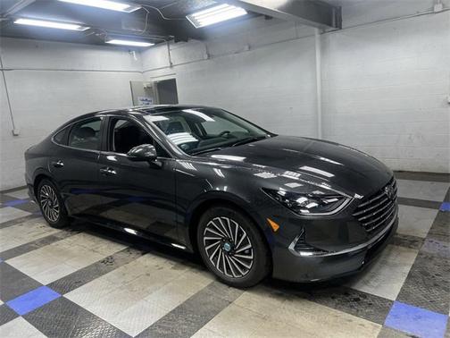 2023 Hyundai SONATA Hybrid Limited