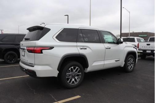 2025 Toyota Sequoia Base