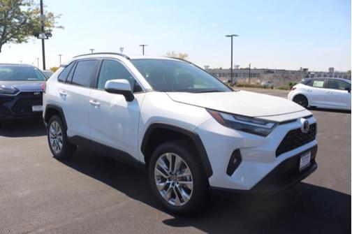 2025 Toyota RAV4 XLE Premium
