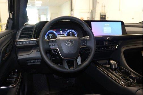 Black 2026 Toyota Crown Signia Limited