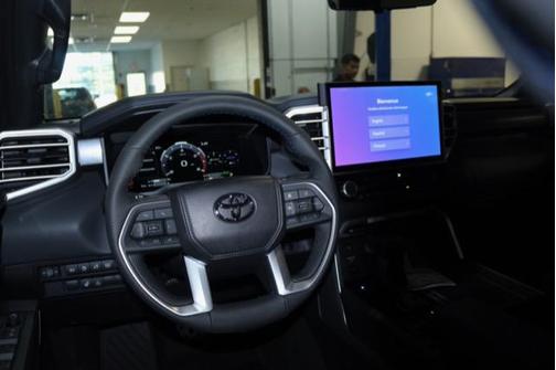 2025 Toyota Tundra Hybrid Platinum