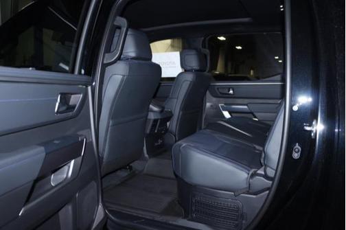 2025 Toyota Tundra Hybrid Platinum