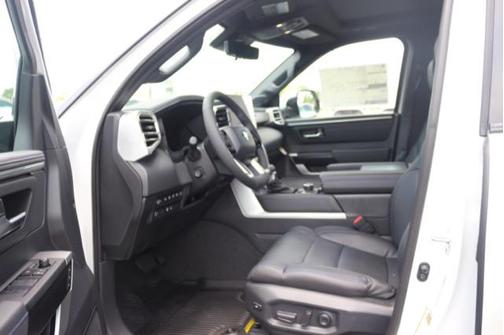 2025 Toyota Sequoia Platinum