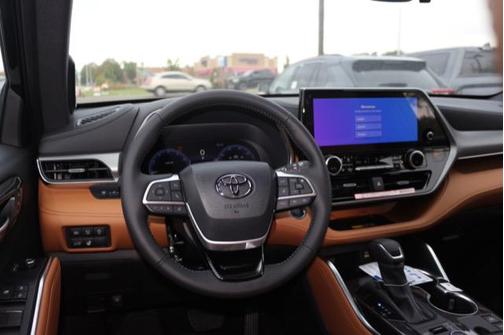 2026 Toyota Highlander Platinum