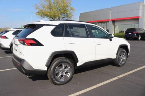 2025 Toyota RAV4 Hybrid XLE
