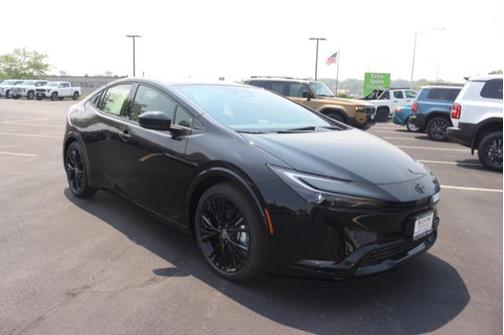 2025 Toyota Prius L