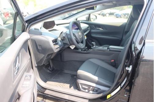 2025 Toyota Prius L