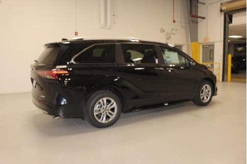2026 Toyota Sienna Limited