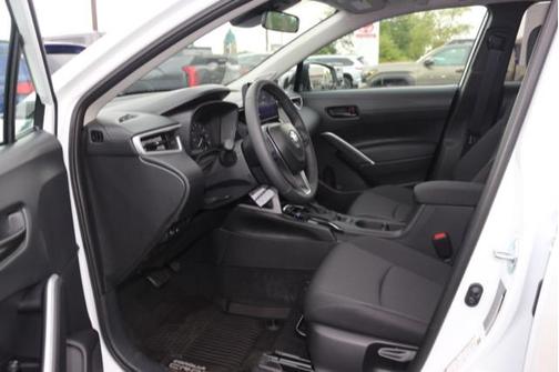 2025 Toyota Corolla Cross LE